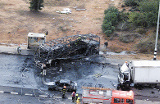 Durch einen Selbstmordanschlag zerstörter Bus