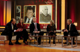 Die Expertenrunde: Hans-Dietrich Genscher, Barbara Schöneberger, Boris Becker, Alice Schwarzer und Johannes B. Kerner
